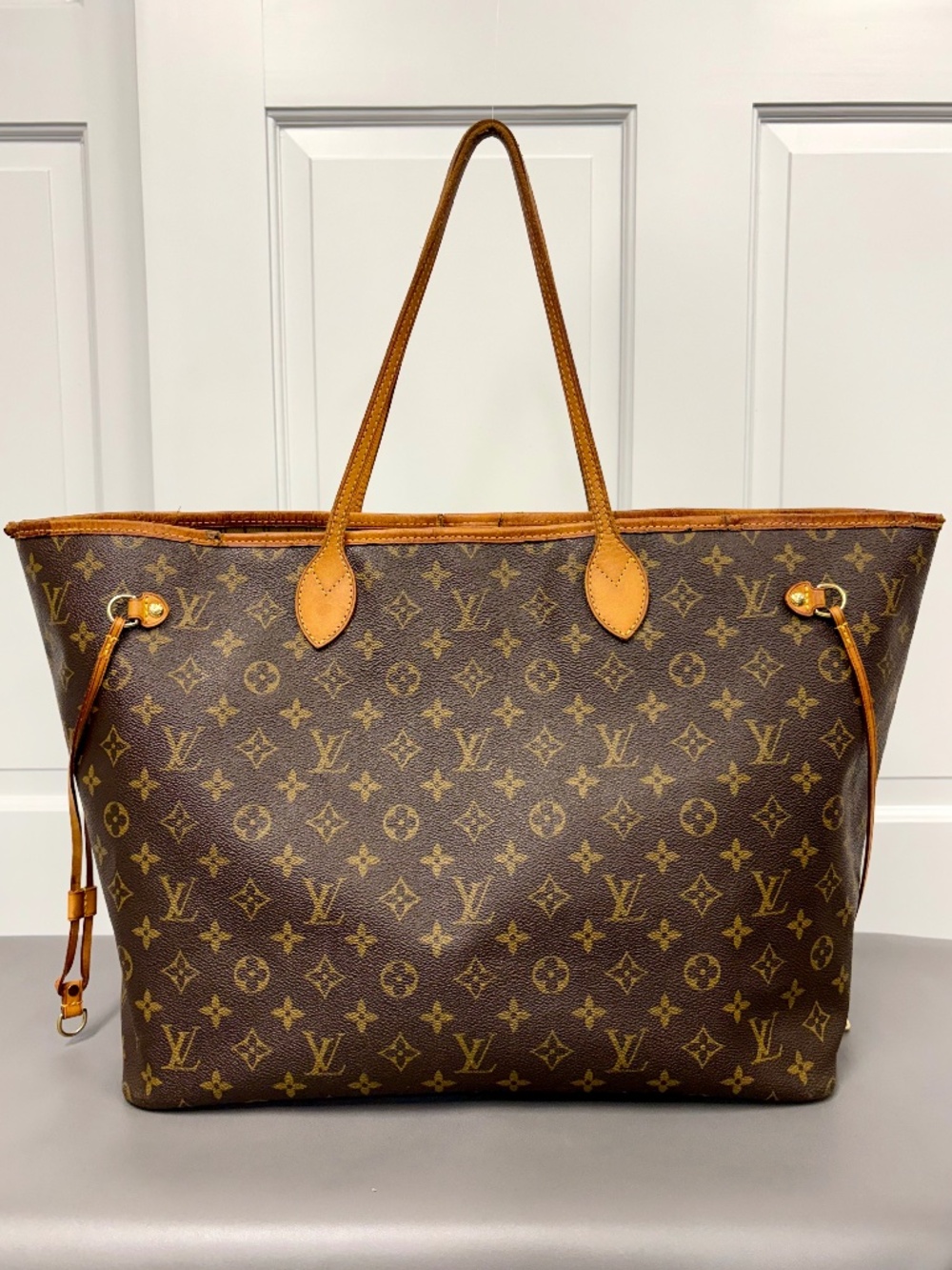Louis Vuitton Monogram Neverfull GM - Picture 2 of 14